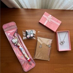 Hello Kitty Accessory Bundle